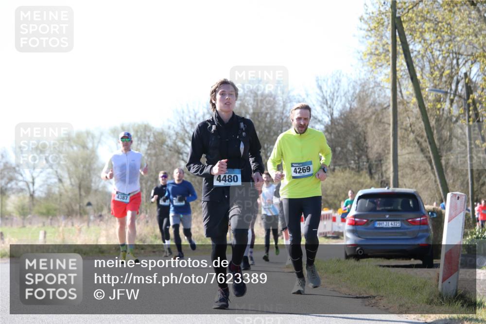06.04.2025 - 44. Internationalen Wilhelmsburger Insellauf Jannik Wohlers http://msf.ph/oto/7623389 06.04.2025 10:27:57 Laufen 4387, 4480, 4269, 31, 4321 meine-sportfotos.de