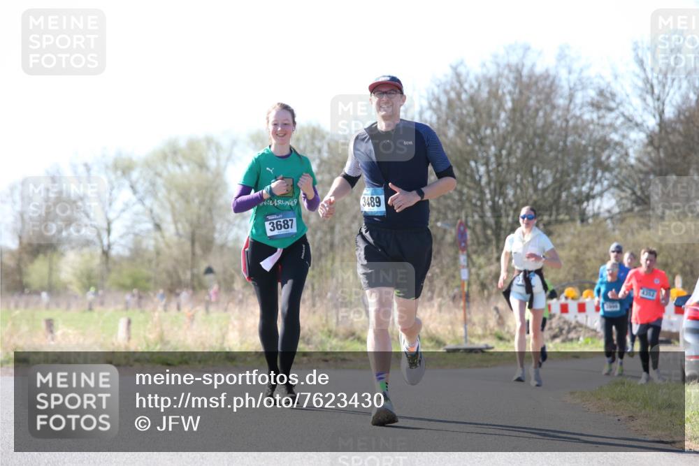06.04.2025 - 44. Internationalen Wilhelmsburger Insellauf Jannik Wohlers http://msf.ph/oto/7623430 06.04.2025 10:28:12 Laufen 3687, 3489 meine-sportfotos.de