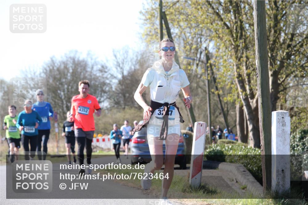 06.04.2025 - 44. Internationalen Wilhelmsburger Insellauf Jannik Wohlers http://msf.ph/oto/7623464 06.04.2025 10:28:20 Laufen 3, 7, 4352 meine-sportfotos.de