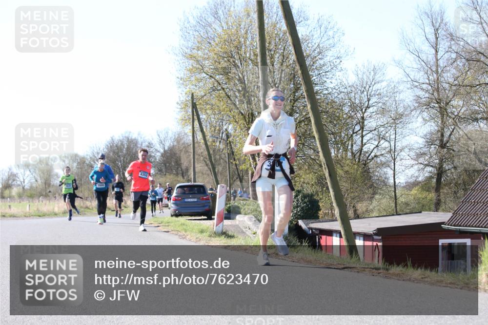 06.04.2025 - 44. Internationalen Wilhelmsburger Insellauf Jannik Wohlers http://msf.ph/oto/7623470 06.04.2025 10:28:21 Laufen 3999, 4352 meine-sportfotos.de