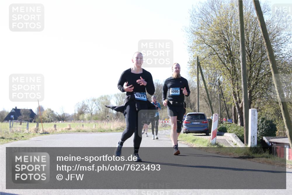 06.04.2025 - 44. Internationalen Wilhelmsburger Insellauf Jannik Wohlers http://msf.ph/oto/7623493 06.04.2025 10:28:31 Laufen 4375, 4095, 31, 4323 meine-sportfotos.de