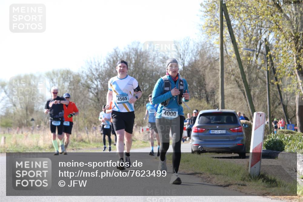 06.04.2025 - 44. Internationalen Wilhelmsburger Insellauf Jannik Wohlers http://msf.ph/oto/7623499 06.04.2025 10:28:33 Laufen 4565, 3603, 4000, 4321 meine-sportfotos.de