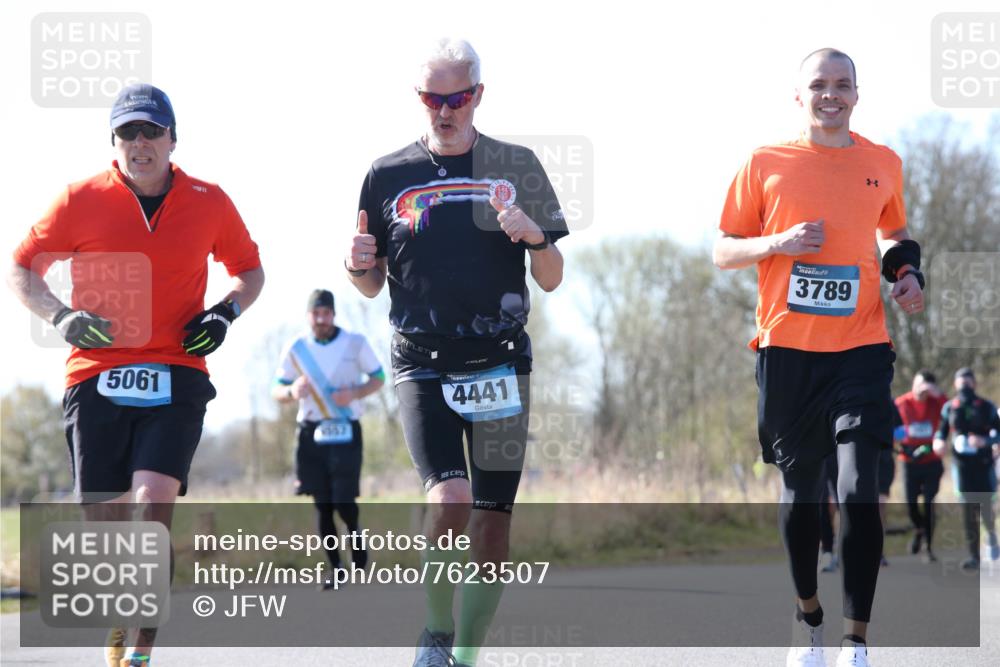 06.04.2025 - 44. Internationalen Wilhelmsburger Insellauf Jannik Wohlers http://msf.ph/oto/7623507 06.04.2025 10:28:40 Laufen 5061, 4441, 3789 meine-sportfotos.de