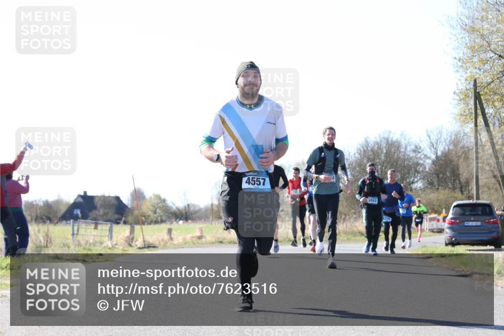 06.04.2025 - 44. Internationalen Wilhelmsburger Insellauf Jannik Wohlers http://msf.ph/oto/7623516 06.04.2025 10:28:46 Laufen 4557, 3893, 4245, 4321 meine-sportfotos.de