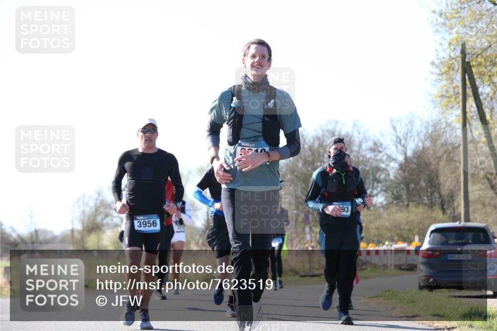 06.04.2025 - 44. Internationalen Wilhelmsburger Insellauf Jannik Wohlers http://msf.ph/oto/7623519 06.04.2025 10:28:48 Laufen 3956, 93, 31, 4323 meine-sportfotos.de