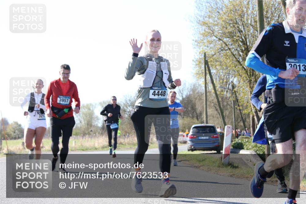 06.04.2025 - 44. Internationalen Wilhelmsburger Insellauf Jannik Wohlers http://msf.ph/oto/7623533 06.04.2025 10:28:52 Laufen 321, 3957, 2013, 4448 meine-sportfotos.de