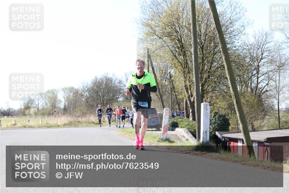 06.04.2025 - 44. Internationalen Wilhelmsburger Insellauf Jannik Wohlers http://msf.ph/oto/7623549 06.04.2025 10:29:01 Laufen 3407 meine-sportfotos.de