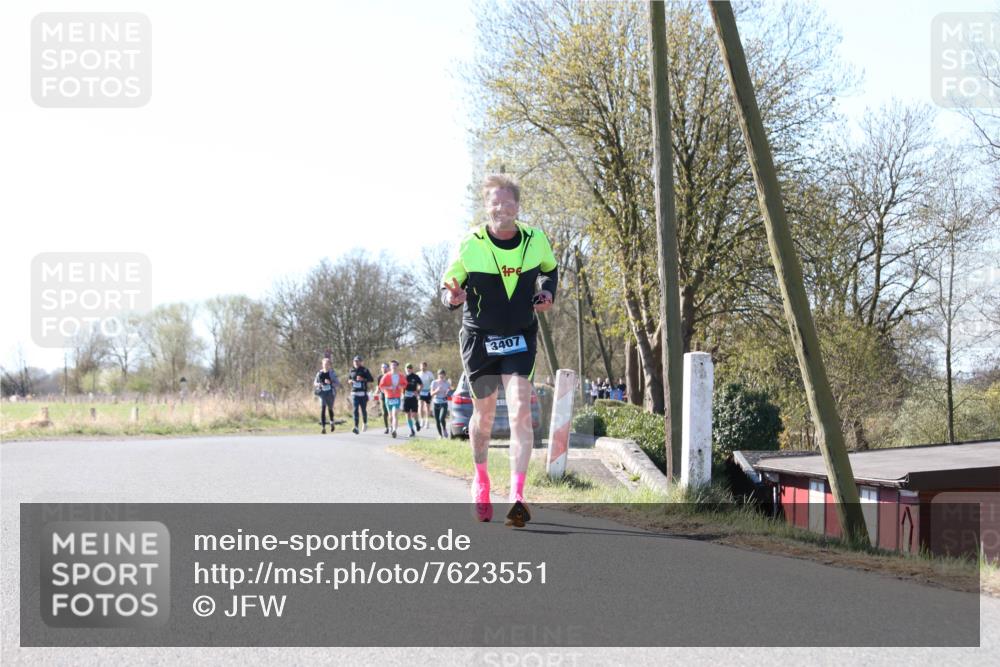06.04.2025 - 44. Internationalen Wilhelmsburger Insellauf Jannik Wohlers http://msf.ph/oto/7623551 06.04.2025 10:29:01 Laufen 3407 meine-sportfotos.de