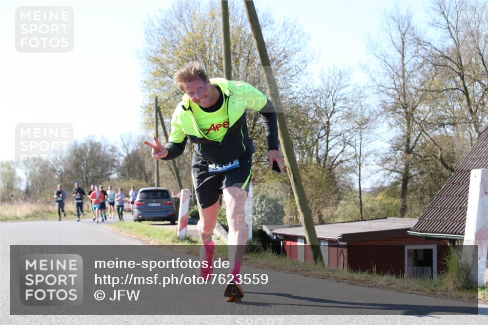 06.04.2025 - 44. Internationalen Wilhelmsburger Insellauf Jannik Wohlers http://msf.ph/oto/7623559 06.04.2025 10:29:03 Laufen  meine-sportfotos.de