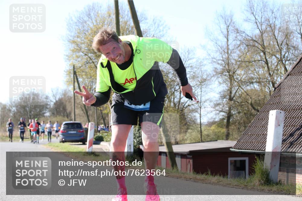 06.04.2025 - 44. Internationalen Wilhelmsburger Insellauf Jannik Wohlers http://msf.ph/oto/7623564 06.04.2025 10:29:03 Laufen  meine-sportfotos.de