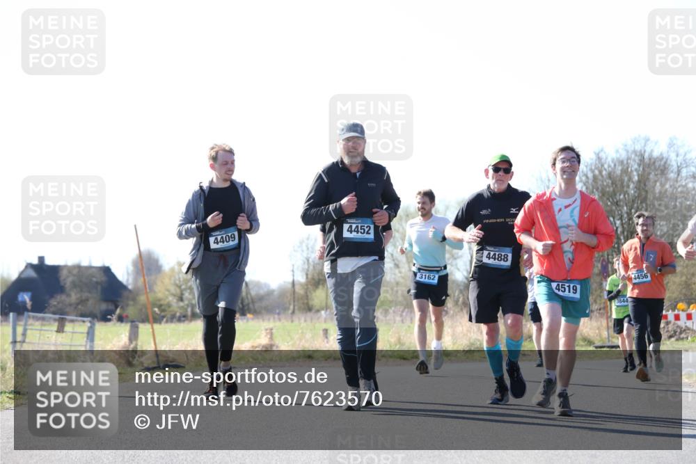 06.04.2025 - 44. Internationalen Wilhelmsburger Insellauf Jannik Wohlers http://msf.ph/oto/7623570 06.04.2025 10:29:12 Laufen 4409, 4452, 3162, 201, 4488, 4519, 3844, 4456 meine-sportfotos.de