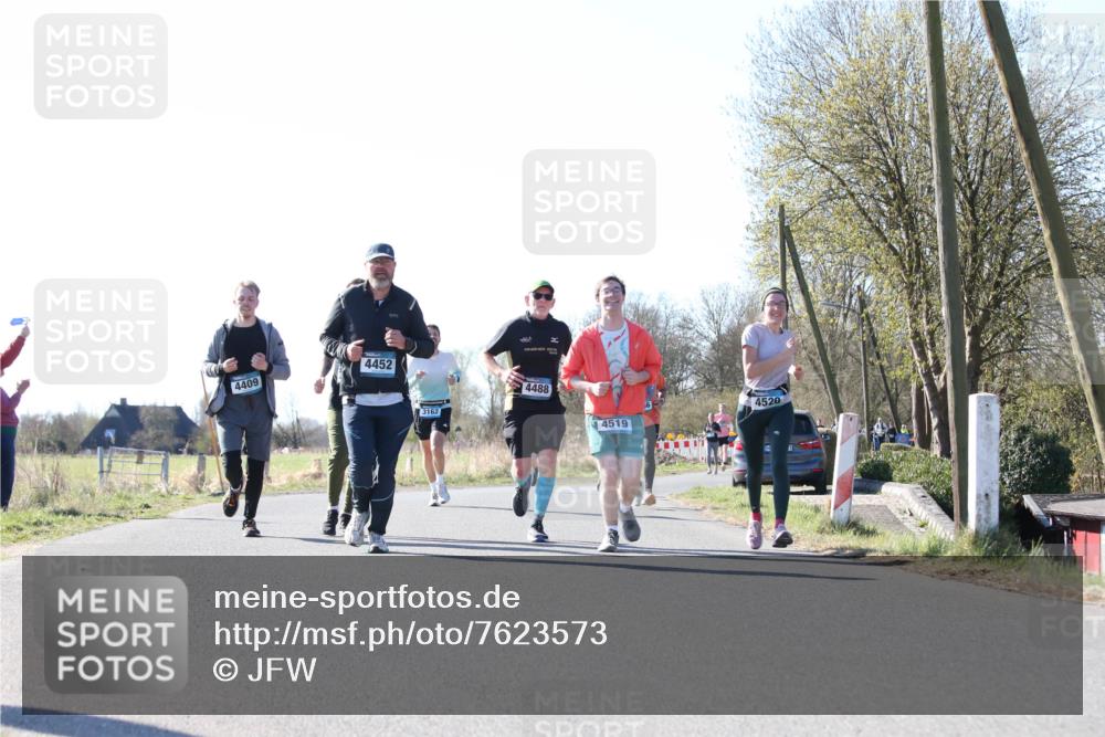 06.04.2025 - 44. Internationalen Wilhelmsburger Insellauf Jannik Wohlers http://msf.ph/oto/7623573 06.04.2025 10:29:13 Laufen 4409, 4452, 3162, 4488, 4519, 4520 meine-sportfotos.de