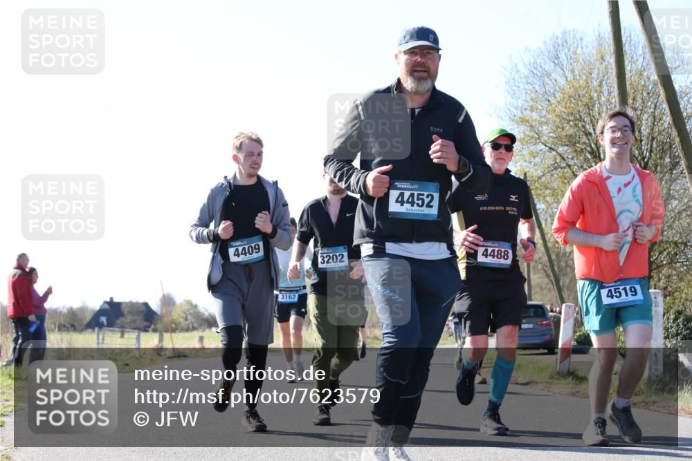 06.04.2025 - 44. Internationalen Wilhelmsburger Insellauf Jannik Wohlers http://msf.ph/oto/7623579 06.04.2025 10:29:15 Laufen 4409, 3162, 3202, 4452, 2015, 4488, 4519 meine-sportfotos.de