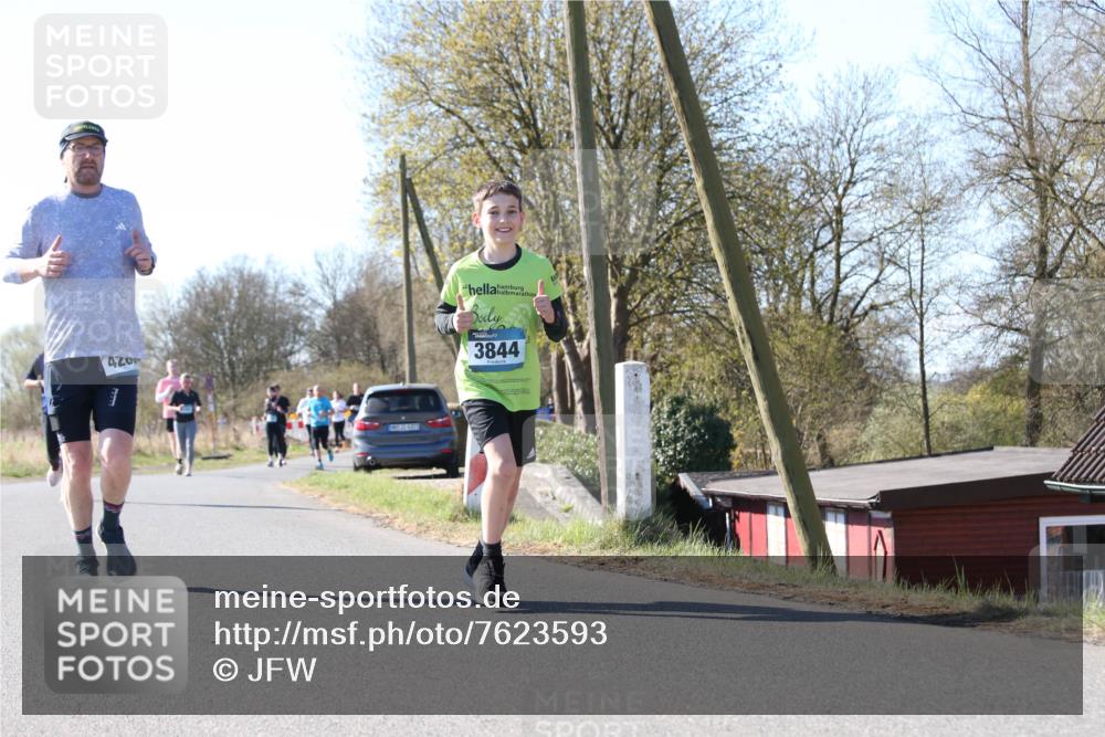 06.04.2025 - 44. Internationalen Wilhelmsburger Insellauf Jannik Wohlers http://msf.ph/oto/7623593 06.04.2025 10:29:20 Laufen 420, 43831423, 3844 meine-sportfotos.de