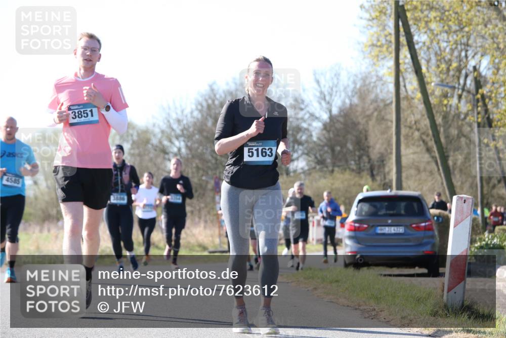 06.04.2025 - 44. Internationalen Wilhelmsburger Insellauf Jannik Wohlers http://msf.ph/oto/7623612 06.04.2025 10:29:29 Laufen 3851, 4585, 3886, 5163 meine-sportfotos.de