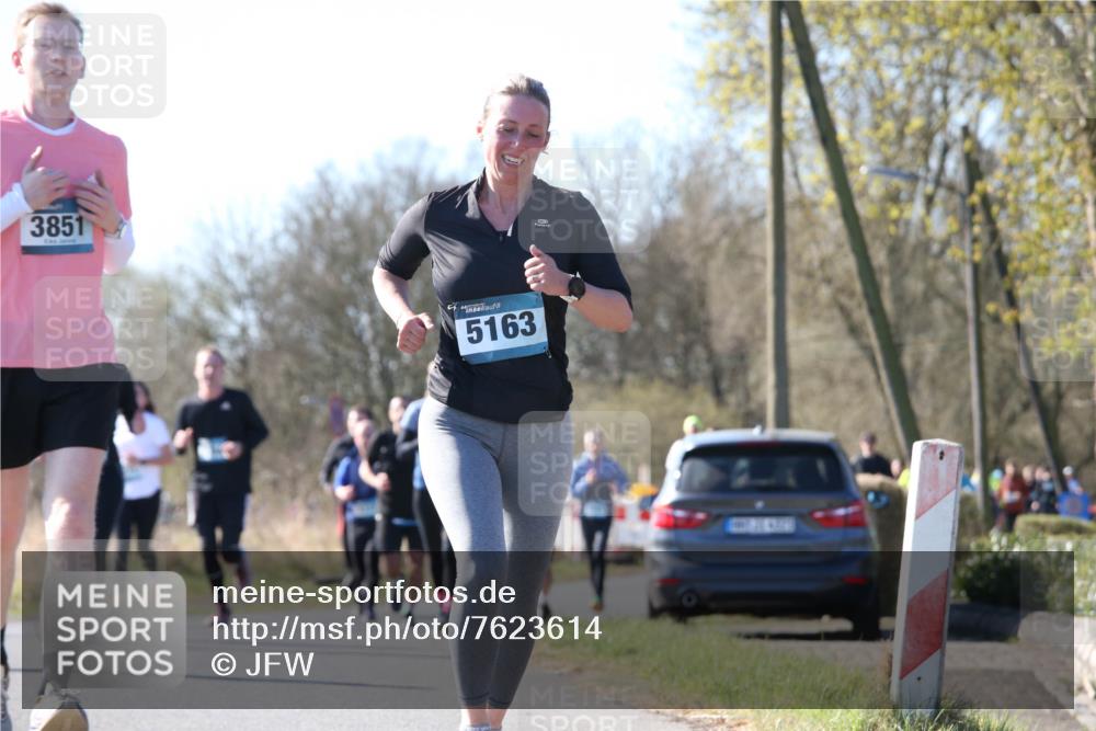 06.04.2025 - 44. Internationalen Wilhelmsburger Insellauf Jannik Wohlers http://msf.ph/oto/7623614 06.04.2025 10:29:30 Laufen 3851, 5163 meine-sportfotos.de