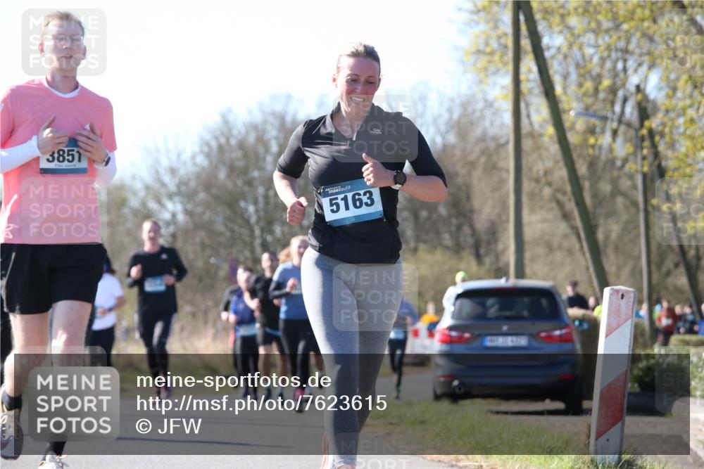 06.04.2025 - 44. Internationalen Wilhelmsburger Insellauf Jannik Wohlers http://msf.ph/oto/7623615 06.04.2025 10:29:30 Laufen 3851, 5163 meine-sportfotos.de