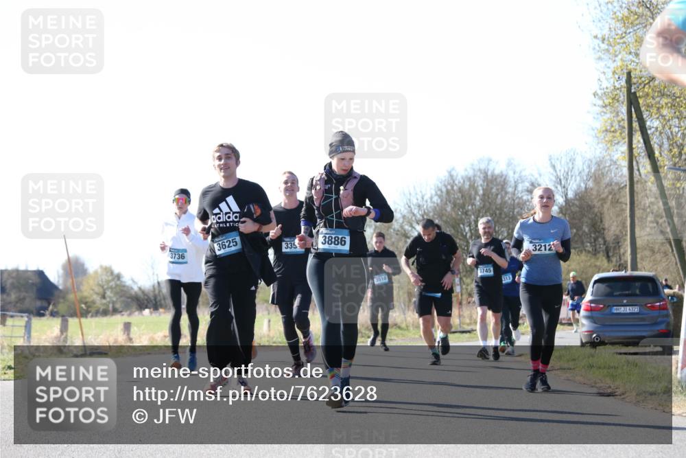06.04.2025 - 44. Internationalen Wilhelmsburger Insellauf Jannik Wohlers http://msf.ph/oto/7623628 06.04.2025 10:29:35 Laufen 3736, 3625, 335, 3886, 3510, 3745, 313, 3212, 31, 4321 meine-sportfotos.de