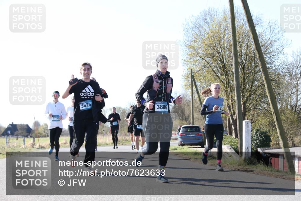 06.04.2025 - 44. Internationalen Wilhelmsburger Insellauf Jannik Wohlers http://msf.ph/oto/7623633 06.04.2025 10:29:37 Laufen 3736, 3625, 3510, 5221, 3886, 31, 4923, 212 meine-sportfotos.de
