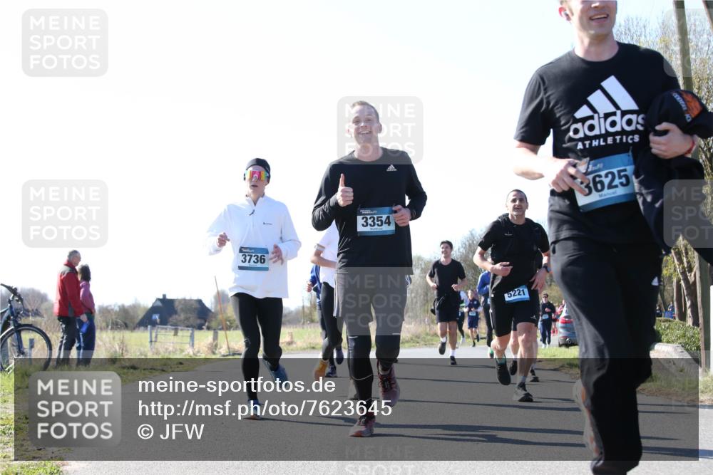 06.04.2025 - 44. Internationalen Wilhelmsburger Insellauf Jannik Wohlers http://msf.ph/oto/7623645 06.04.2025 10:29:39 Laufen 3736, 3354, 5221, 3625 meine-sportfotos.de