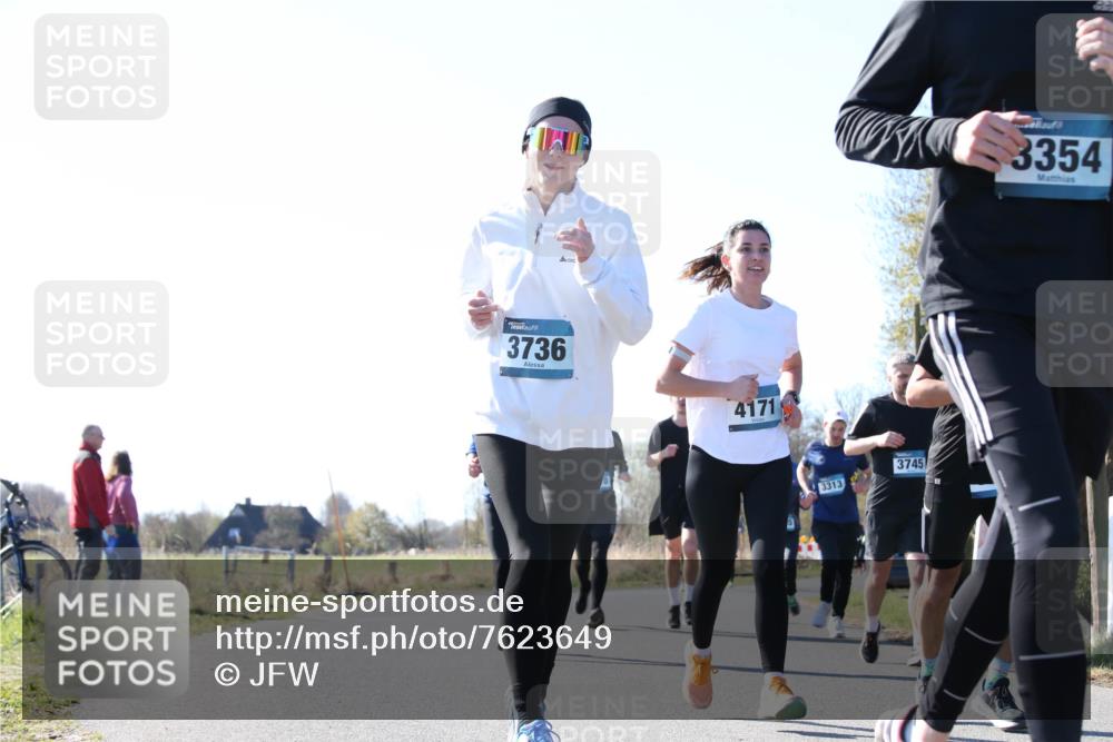 06.04.2025 - 44. Internationalen Wilhelmsburger Insellauf Jannik Wohlers http://msf.ph/oto/7623649 06.04.2025 10:29:40 Laufen 3736, 4171, 3313, 3745, 3354 meine-sportfotos.de