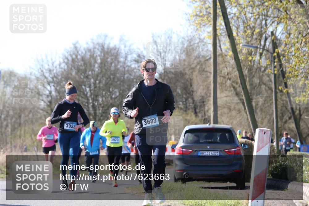 06.04.2025 - 44. Internationalen Wilhelmsburger Insellauf Jannik Wohlers http://msf.ph/oto/7623663 06.04.2025 10:29:47 Laufen 3923, 3973, 3683, 4321 meine-sportfotos.de