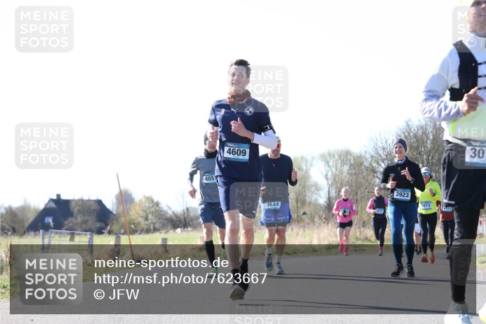 06.04.2025 - 44. Internationalen Wilhelmsburger Insellauf Jannik Wohlers http://msf.ph/oto/7623667 06.04.2025 10:29:49 Laufen 4051, 4609, 3644, 3923, 3973, 4341, 30 meine-sportfotos.de