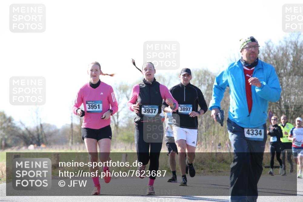 06.04.2025 - 44. Internationalen Wilhelmsburger Insellauf Jannik Wohlers http://msf.ph/oto/7623687 06.04.2025 10:29:56 Laufen 3951, 3937, 45, 3897, 4334, 4466 meine-sportfotos.de