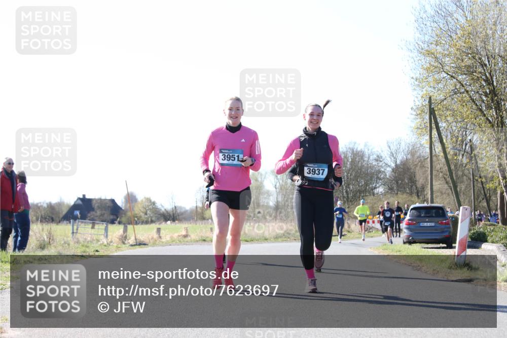 06.04.2025 - 44. Internationalen Wilhelmsburger Insellauf Jannik Wohlers http://msf.ph/oto/7623697 06.04.2025 10:29:59 Laufen 3951, 3937, 31, 4323 meine-sportfotos.de