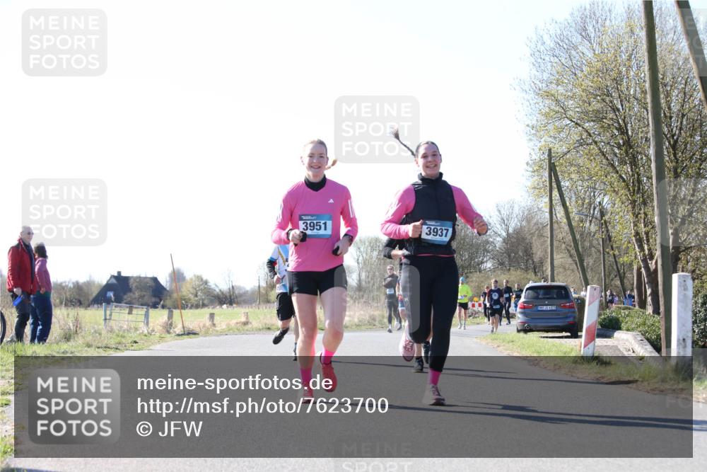 06.04.2025 - 44. Internationalen Wilhelmsburger Insellauf Jannik Wohlers http://msf.ph/oto/7623700 06.04.2025 10:29:59 Laufen 3951, 3937 meine-sportfotos.de