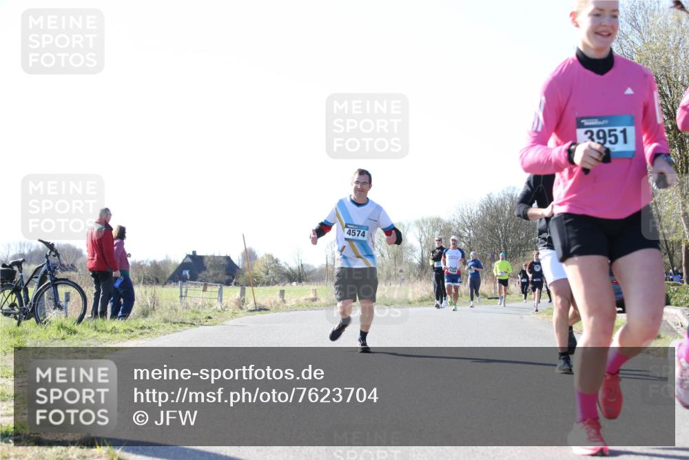 06.04.2025 - 44. Internationalen Wilhelmsburger Insellauf Jannik Wohlers http://msf.ph/oto/7623704 06.04.2025 10:30:01 Laufen 4574, 3951 meine-sportfotos.de