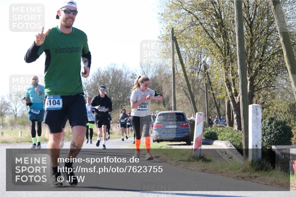 06.04.2025 - 44. Internationalen Wilhelmsburger Insellauf Jannik Wohlers http://msf.ph/oto/7623755 06.04.2025 10:30:20 Laufen 4596, 104, 573, 3945, 522, 4321 meine-sportfotos.de