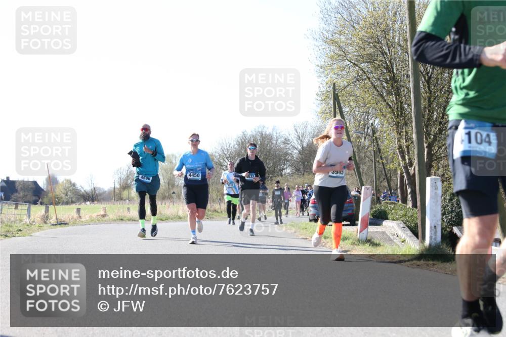 06.04.2025 - 44. Internationalen Wilhelmsburger Insellauf Jannik Wohlers http://msf.ph/oto/7623757 06.04.2025 10:30:21 Laufen 4596, 4450, 4523, 4573, 3945, 104 meine-sportfotos.de