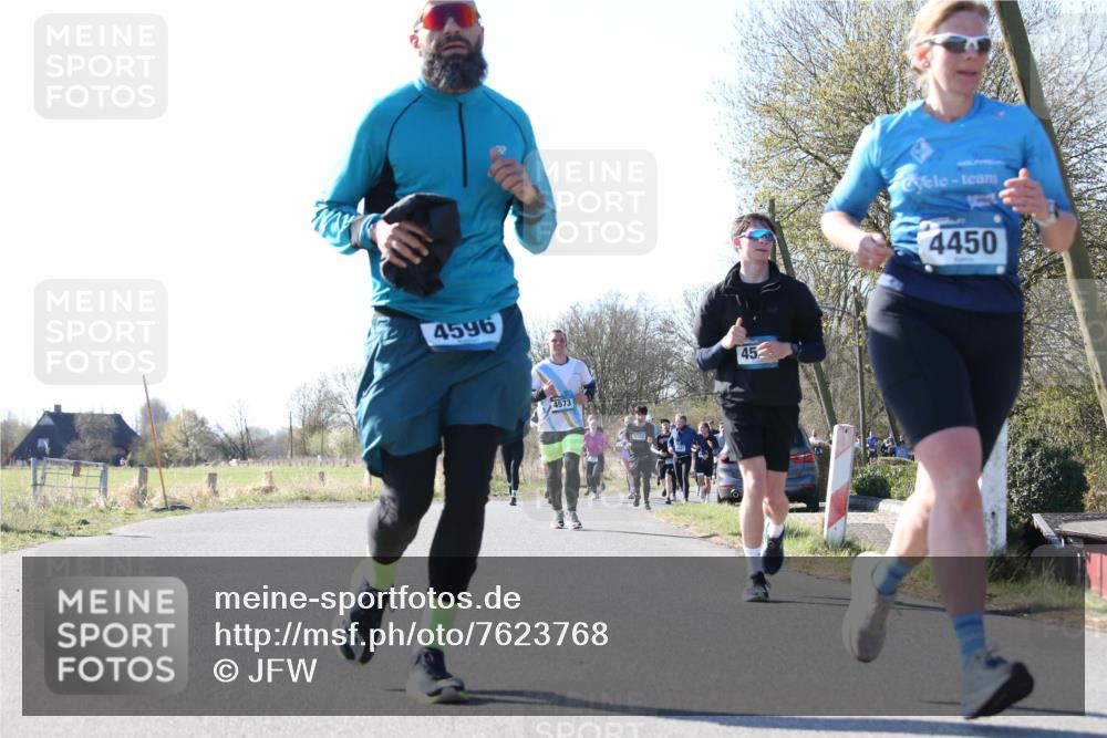 06.04.2025 - 44. Internationalen Wilhelmsburger Insellauf Jannik Wohlers http://msf.ph/oto/7623768 06.04.2025 10:30:25 Laufen 4596, 4573, 45, 4450 meine-sportfotos.de