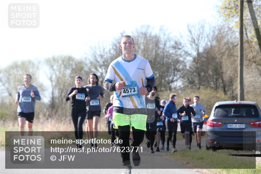 06.04.2025 - 44. Internationalen Wilhelmsburger Insellauf Jannik Wohlers http://msf.ph/oto/7623771 06.04.2025 10:30:26 Laufen 3593, 4276, 4573, 5182, 4431, 31, 4321 meine-sportfotos.de