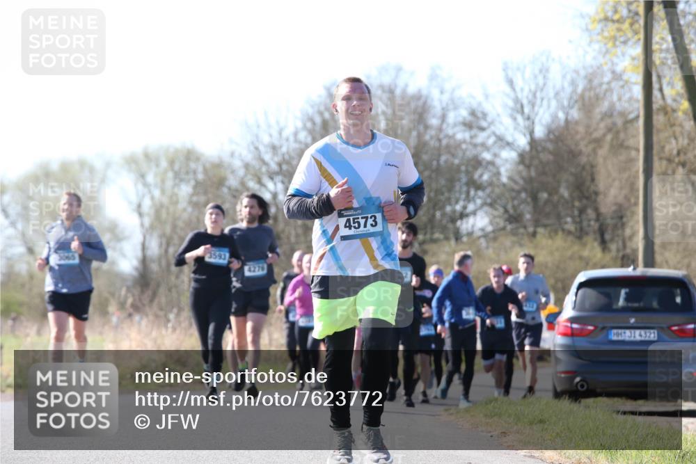 06.04.2025 - 44. Internationalen Wilhelmsburger Insellauf Jannik Wohlers http://msf.ph/oto/7623772 06.04.2025 10:30:26 Laufen 31065, 3593, 4276, 4573, 4321 meine-sportfotos.de