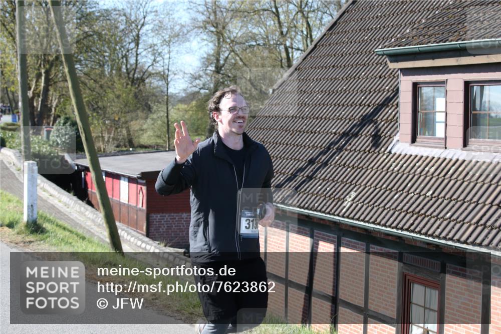 06.04.2025 - 44. Internationalen Wilhelmsburger Insellauf Jannik Wohlers http://msf.ph/oto/7623862 06.04.2025 10:31:23 Laufen 313 meine-sportfotos.de