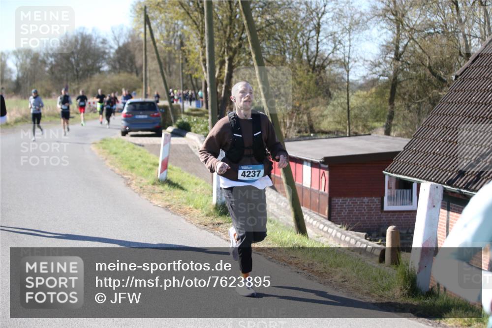 06.04.2025 - 44. Internationalen Wilhelmsburger Insellauf Jannik Wohlers http://msf.ph/oto/7623895 06.04.2025 10:31:52 Laufen 4237 meine-sportfotos.de