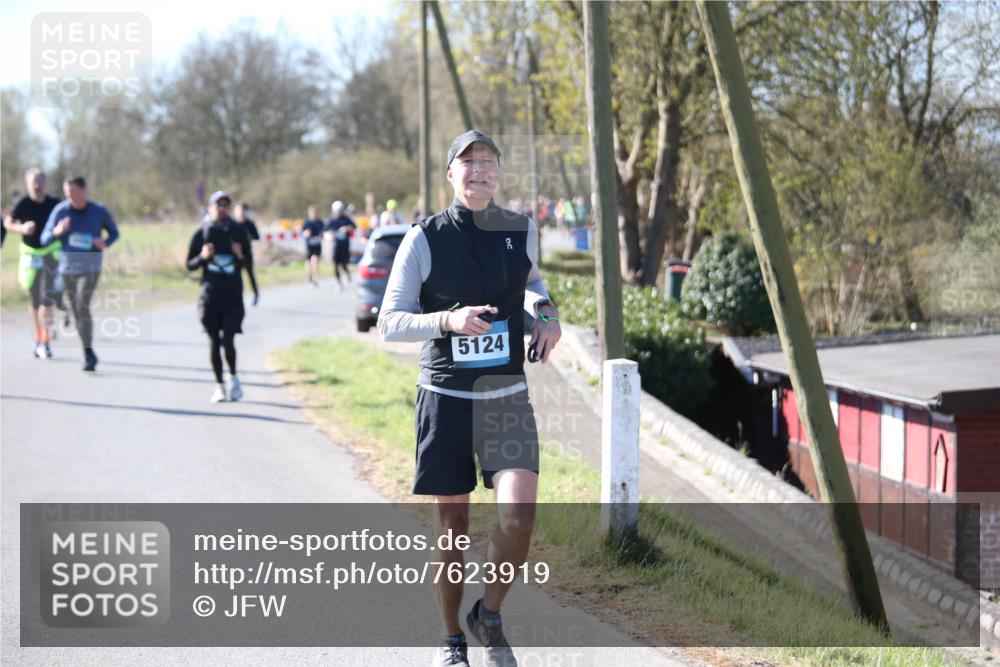 06.04.2025 - 44. Internationalen Wilhelmsburger Insellauf Jannik Wohlers http://msf.ph/oto/7623919 06.04.2025 10:32:02 Laufen 5124 meine-sportfotos.de