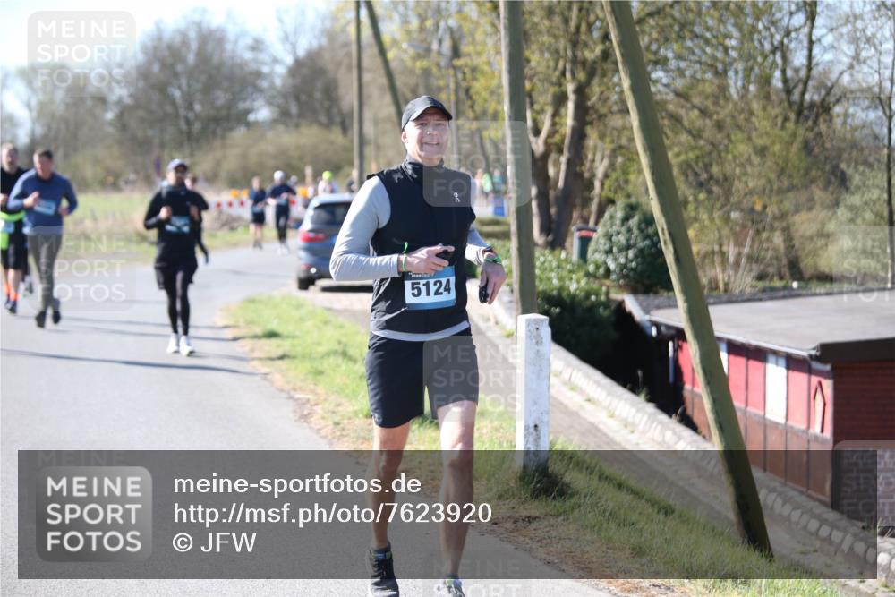 06.04.2025 - 44. Internationalen Wilhelmsburger Insellauf Jannik Wohlers http://msf.ph/oto/7623920 06.04.2025 10:32:02 Laufen 5124 meine-sportfotos.de