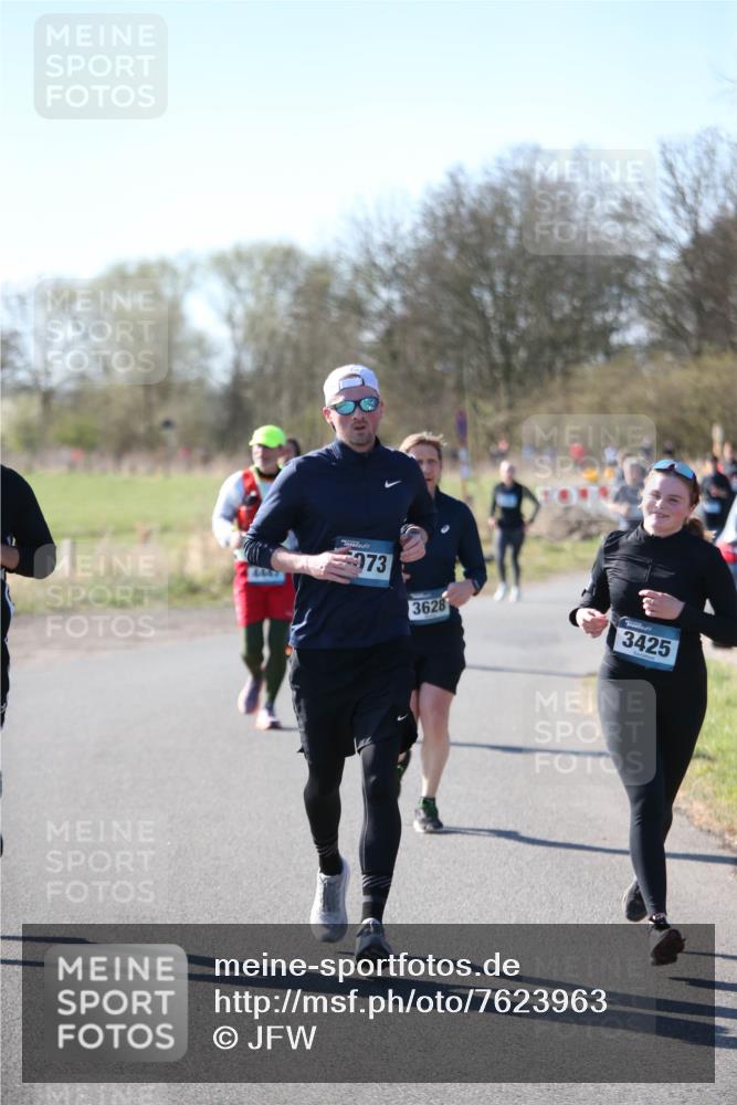 06.04.2025 - 44. Internationalen Wilhelmsburger Insellauf Jannik Wohlers http://msf.ph/oto/7623963 06.04.2025 10:32:16 Laufen 973, 3628, 3425 meine-sportfotos.de
