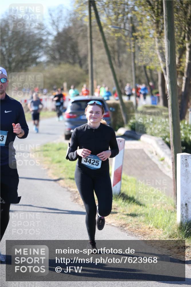 06.04.2025 - 44. Internationalen Wilhelmsburger Insellauf Jannik Wohlers http://msf.ph/oto/7623968 06.04.2025 10:32:17 Laufen 3, 3425 meine-sportfotos.de