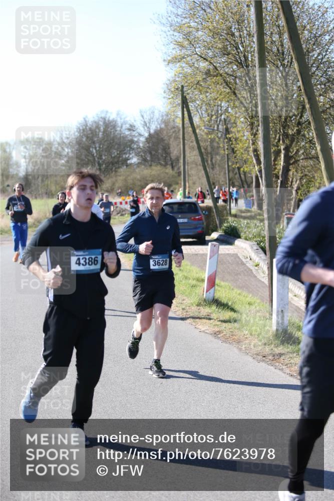 06.04.2025 - 44. Internationalen Wilhelmsburger Insellauf Jannik Wohlers http://msf.ph/oto/7623978 06.04.2025 10:32:19 Laufen 4386, 3628, 31, 4323 meine-sportfotos.de