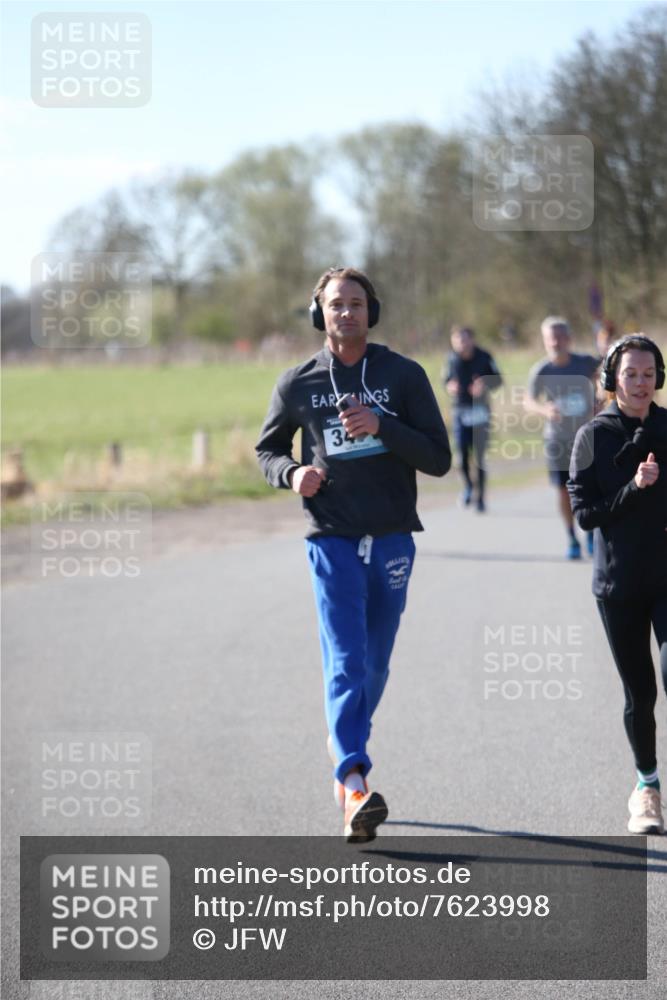 06.04.2025 - 44. Internationalen Wilhelmsburger Insellauf Jannik Wohlers http://msf.ph/oto/7623998 06.04.2025 10:32:23 Laufen 34 meine-sportfotos.de