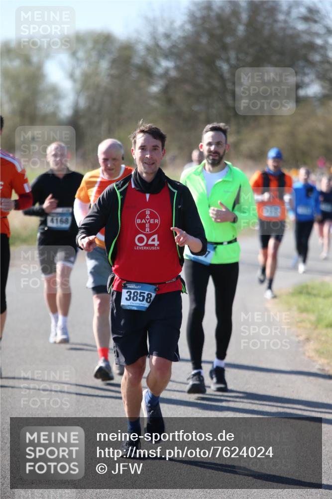 06.04.2025 - 44. Internationalen Wilhelmsburger Insellauf Jannik Wohlers http://msf.ph/oto/7624024 06.04.2025 10:32:39 Laufen 640, 4168, 04, 3858 meine-sportfotos.de