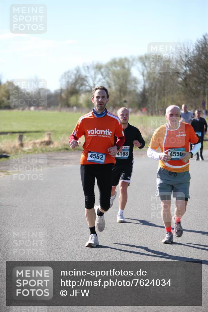 06.04.2025 - 44. Internationalen Wilhelmsburger Insellauf Jannik Wohlers http://msf.ph/oto/7624034 06.04.2025 10:32:41 Laufen 4552, 4168, 4168, 4550 meine-sportfotos.de