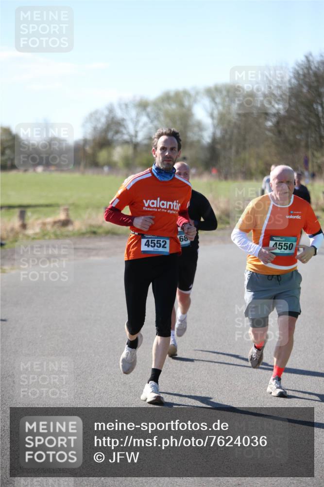 06.04.2025 - 44. Internationalen Wilhelmsburger Insellauf Jannik Wohlers http://msf.ph/oto/7624036 06.04.2025 10:32:41 Laufen 4552, 68, 4550 meine-sportfotos.de