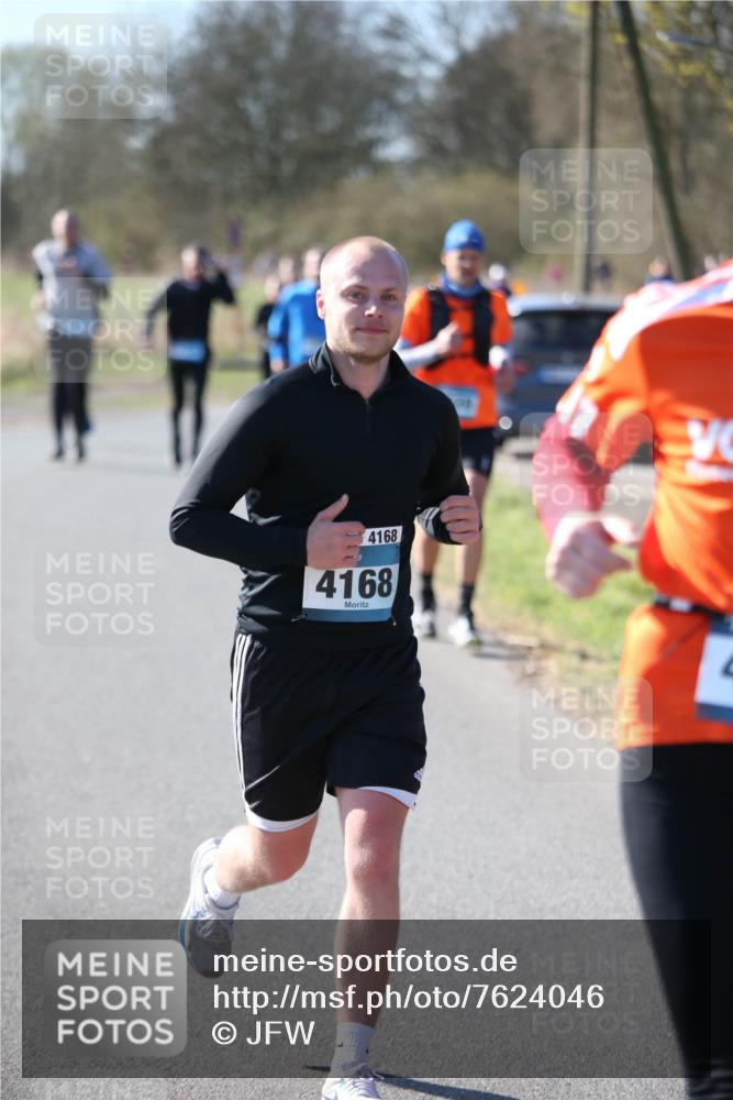 06.04.2025 - 44. Internationalen Wilhelmsburger Insellauf Jannik Wohlers http://msf.ph/oto/7624046 06.04.2025 10:32:43 Laufen 4168, 4168 meine-sportfotos.de
