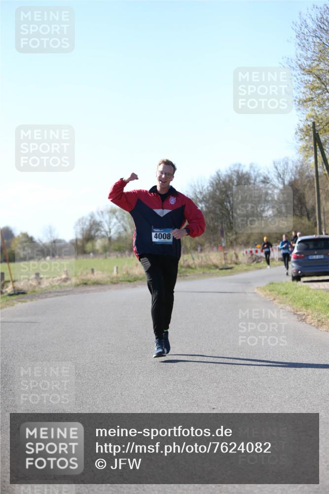 06.04.2025 - 44. Internationalen Wilhelmsburger Insellauf Jannik Wohlers http://msf.ph/oto/7624082 06.04.2025 10:32:55 Laufen 4008 meine-sportfotos.de