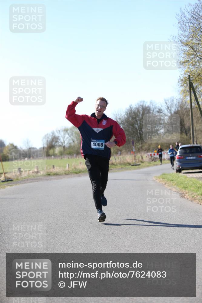 06.04.2025 - 44. Internationalen Wilhelmsburger Insellauf Jannik Wohlers http://msf.ph/oto/7624083 06.04.2025 10:32:55 Laufen 4008 meine-sportfotos.de